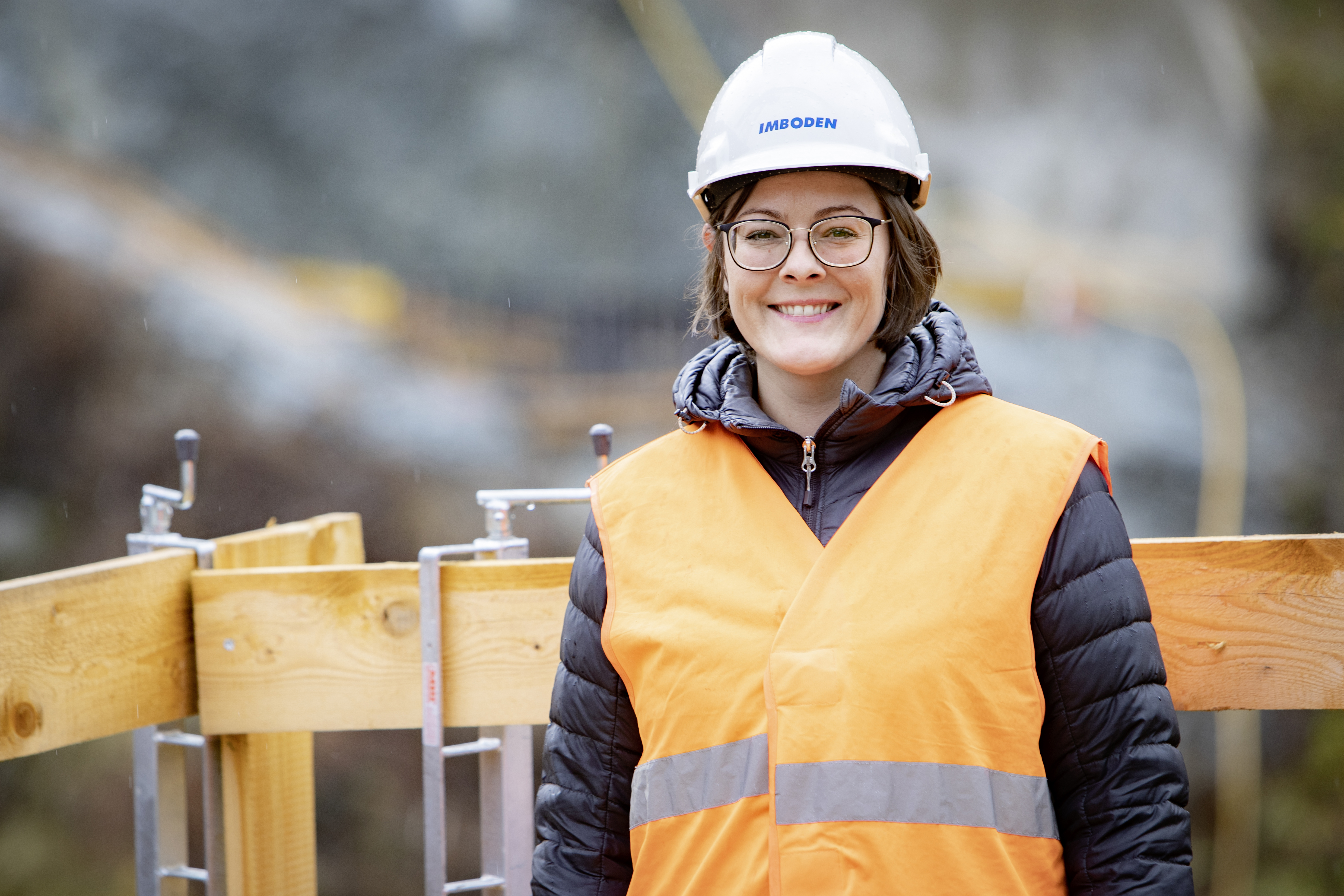 Une Valaisanne devient la première du canton à obtenir une maîtrise fédérale d'entrepreneure de la construction